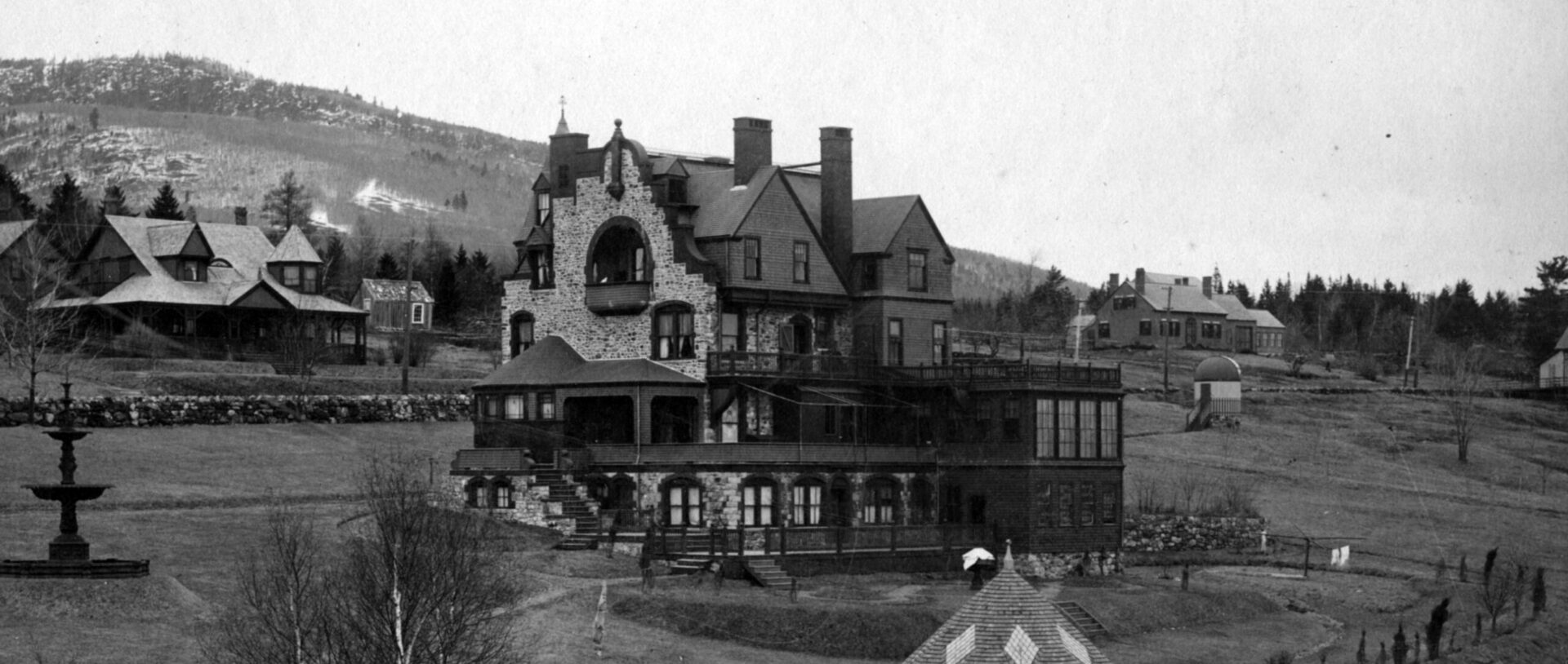 A black and white photo of the Norumbega Inn 1831