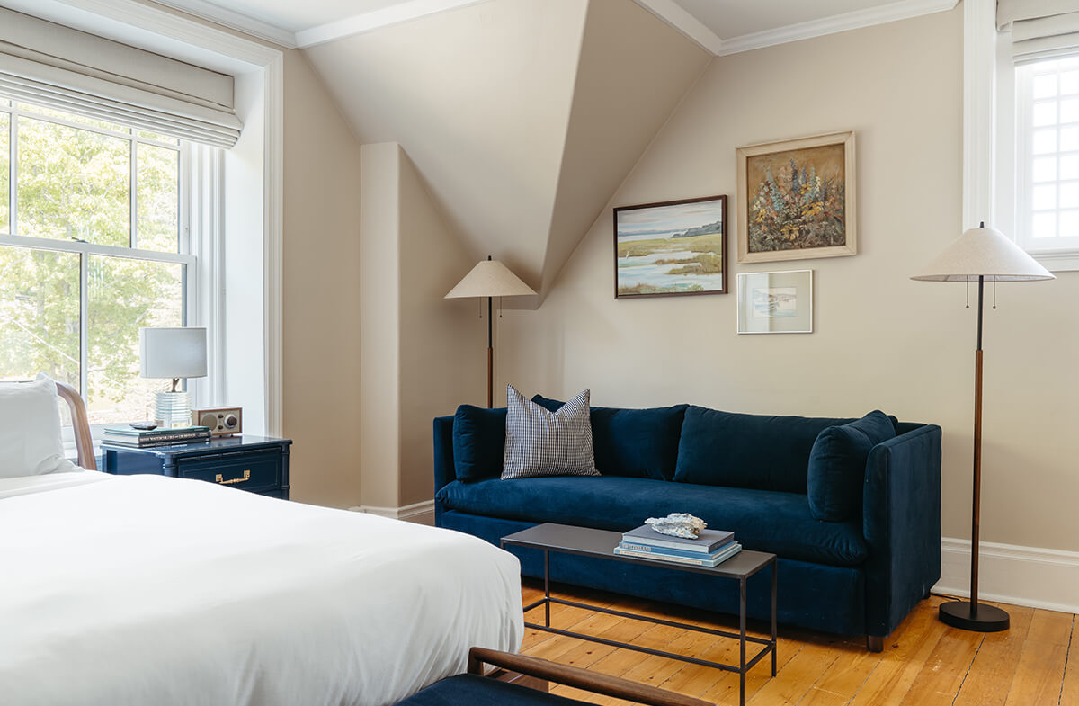 Lancaster guest room